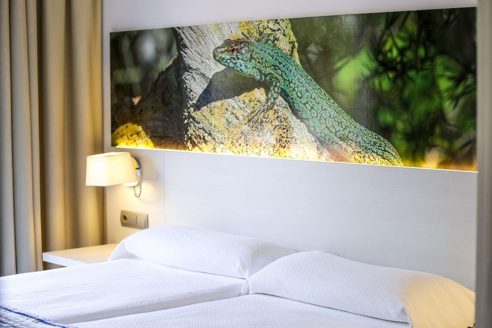 Hostal Rosales Es Pujols Dış mekan fotoğraf