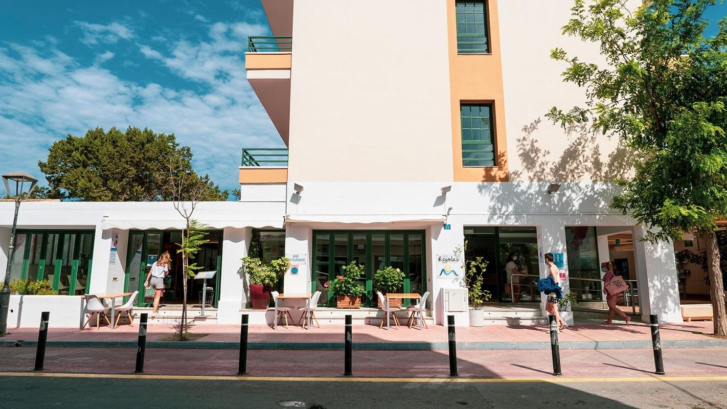 Hostal Rosales Es Pujols Dış mekan fotoğraf