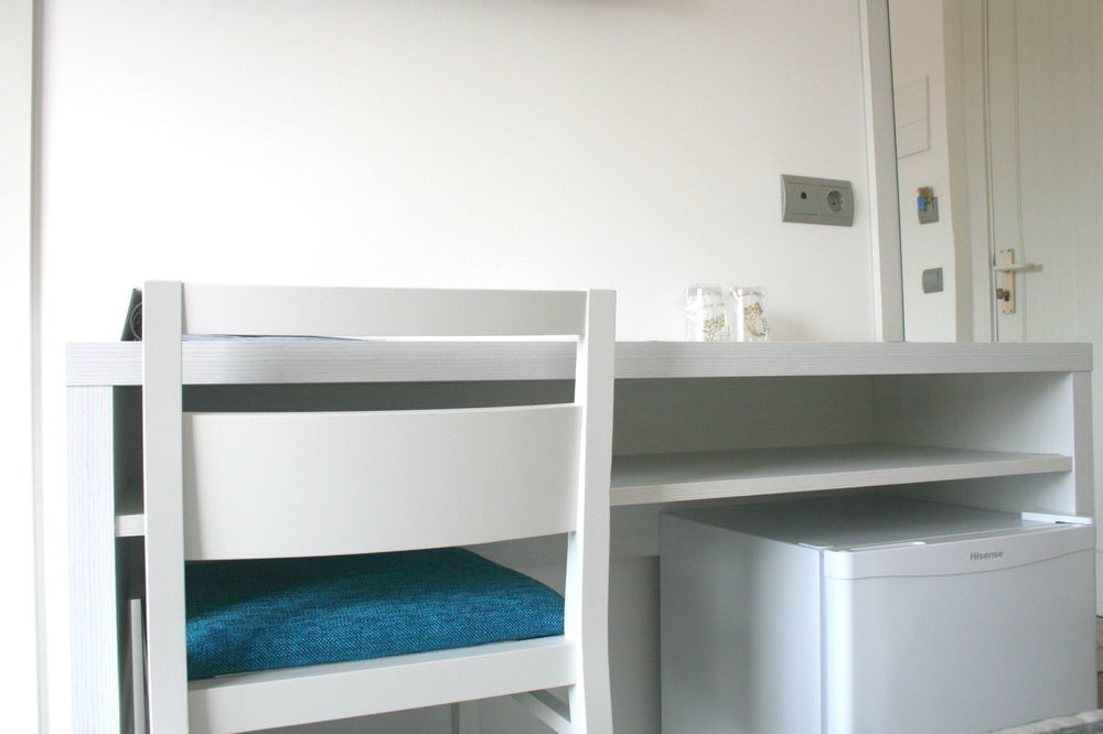 Hostal Rosales Es Pujols Dış mekan fotoğraf